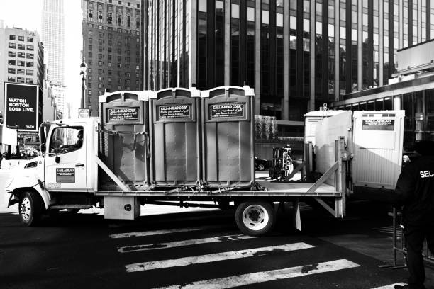 Portable Toilet Options We Offer in Olivette, MO